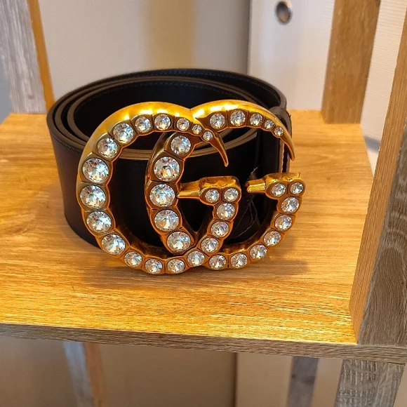Gucci | Accessories | Gucci Black Leather Belt With Gold  display picture 1